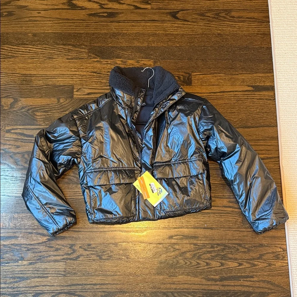 Women’s all in motion midweight puffer Black shiny Jacket - Picture 1 of 3
